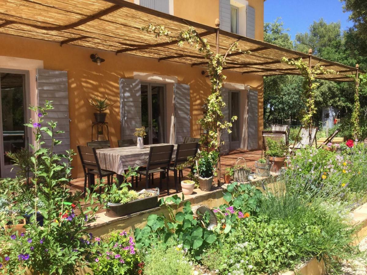 Le Massounet Bed & Breakfast Besse-sur-Issole Exterior photo